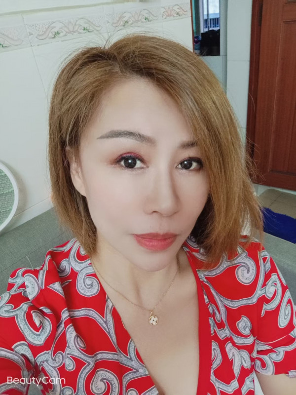 布吉温柔风情少妇